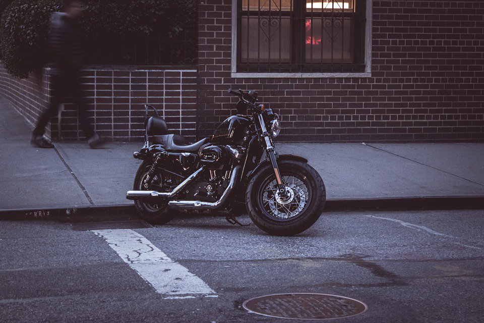 ebeagle24's tweet photo. #Lunedì indenne. Il peggio della settimana è passato... forse ;) #motorcycle #lifestyle #dueruote https://t.co/LR1oUwGnD7