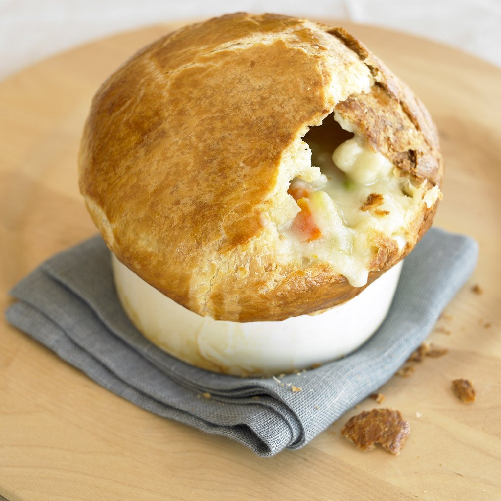 HenriettasTable's tweet photo. When it's cold outside, warm up with our Chicken Pot Pie! #harvardsquare #freshandhonest #lunch #boston https://t.co/Rg8WuJzmyp