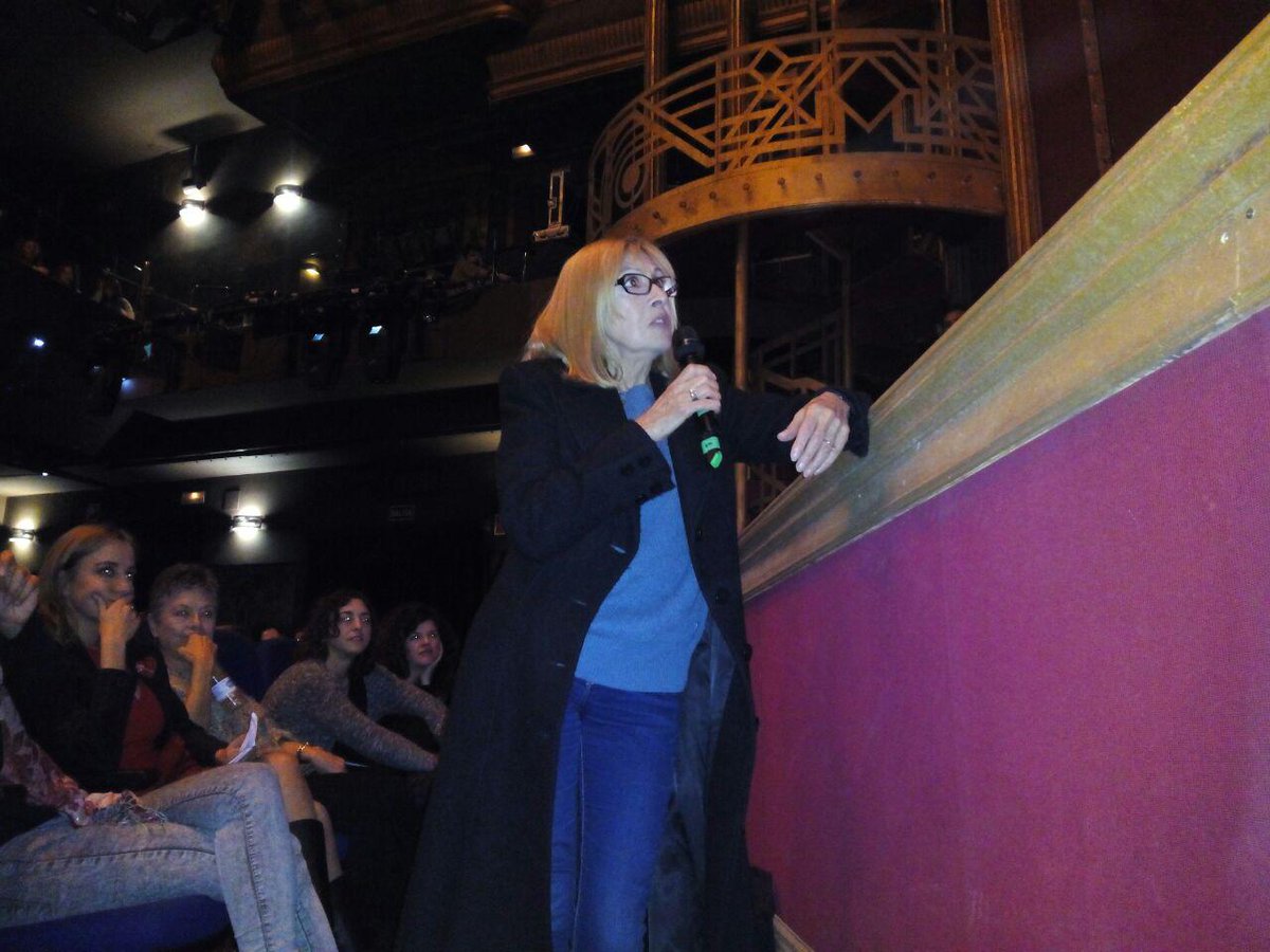 PODEMOS's tweet photo. "No podemos cambiar el mundo si no cambiamos la educación" Cristina Rota #UnPaisConNosotras30N https://t.co/UJpSRquhyh