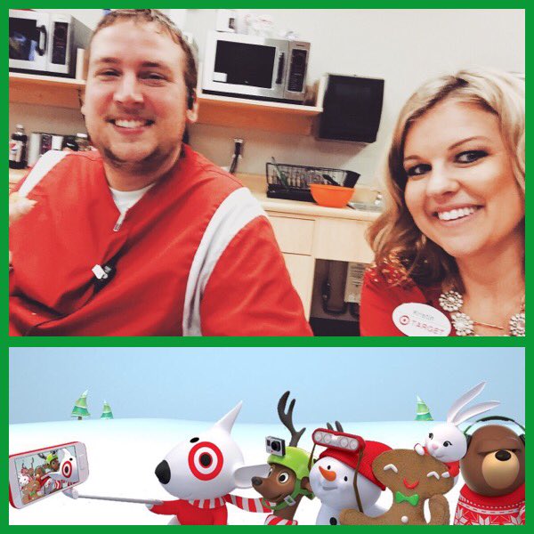 MalekKristin's tweet photo. Green Service for 4day, & blackfriday & ALL #feetsa cats π―vibe!! Yes, I'll take aπ―selfie w/ @DOlsen87 #ETLGE #proud https://t.co/qSeqy0OCc0