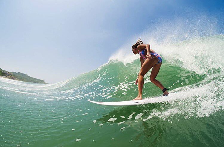 xtoutfitters's tweet photo. Team rider @paulineado going down the line #surf #surfer #surfing #surfergirl #girlsthatride #girlsthatsurf #teamXT… https://t.co/bvGnU7DZfF