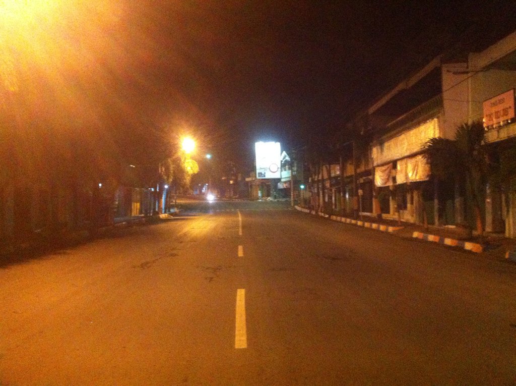OrangRembang's tweet photo. Mungkin bisa jadi pengobat rindu yang sedang merantau, atau malah jd rindu.... #OrangRembang https://t.co/SuMQXujTCi