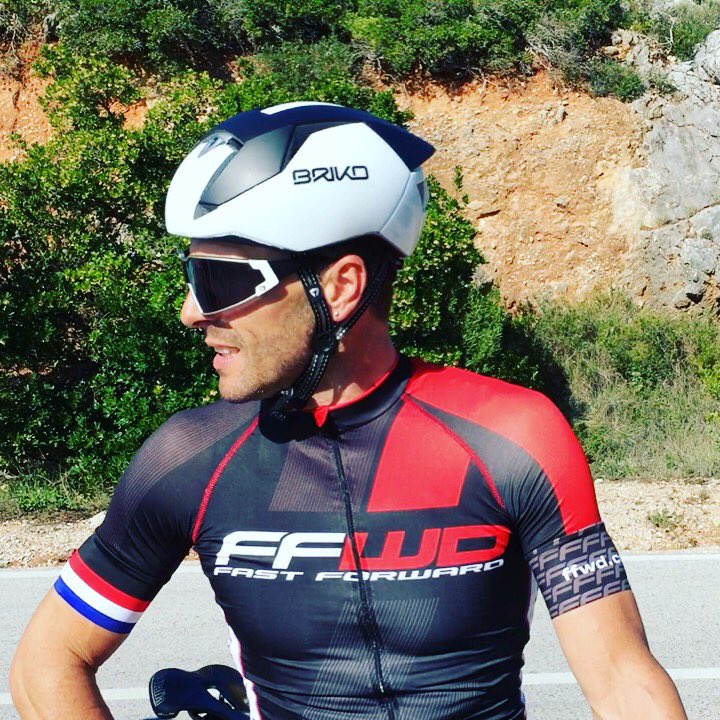 LimaLimo3's tweet photo. Briko Gass disponível. Reserva o teu e torna-te mais aero
https://t.co/qu9o5XpnvG 
#limaelimaocycling #thebikexperts https://t.co/p84KVRo4gV