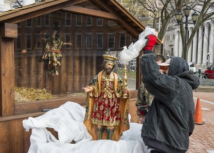 KofC's tweet photo. Setting up the #KofC nativity on the #NHV greene- it's a replica of one found in @KofCMuseum! https://t.co/bJpAXtXWrT