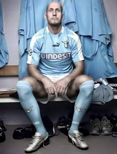 AntoMargiotta's tweet photo. #Mauricio
#Gentiletti
#Radu
#Hoedt
Manco li scarpini jee allacciate..
#LMV
@OfficialSSLazio 
#lotitoARVERANO https://t.co/K7ciJQpM2e