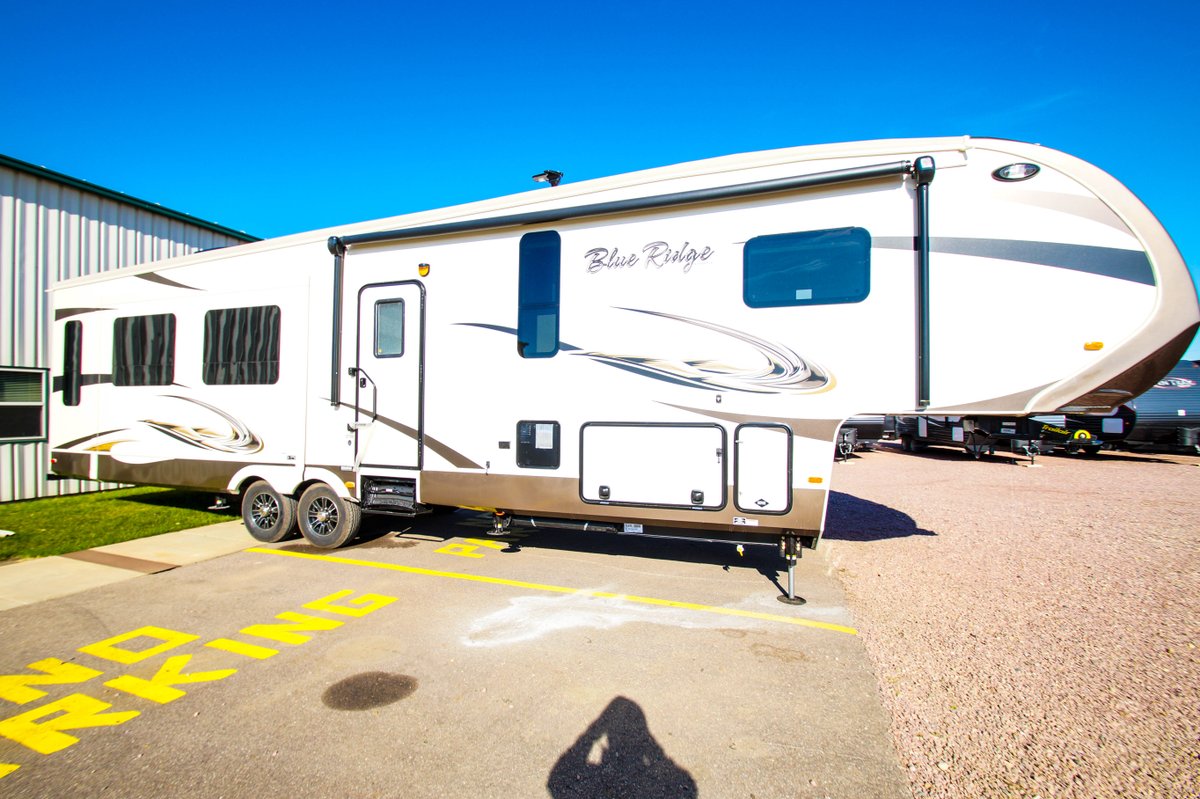 New Prairie RV (NewPrairieRV) Twitter