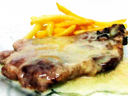 refugiobar_'s tweet photo. Disfrutá de nuestros menús con bebida a $50!!! De mar a vie de 12:00hs a 14:30 acercate a Dorrego esq Urquiza- SL https://t.co/hoAt4NT9ra