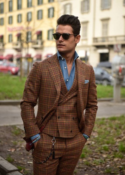 fitcustomshirts's tweet photo. Do you look sharp this #CyberMonday? Now, BUY 3 shirts, GET 1 FREE from FCS! #mensfashion #Menswear @ClothesMakeMan https://t.co/8qLloJkAxM
