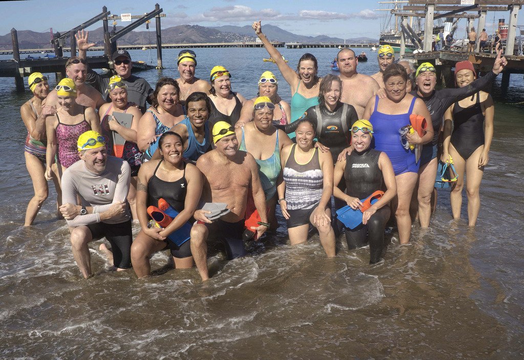 Indybay's tweet photo. PHOTOS: #NativeAmericans Swim #Alcatraz to #FightDiabetes https://t.co/plAvAWxzo9 by Pete Verral @Indiedoc #PATHSTAR https://t.co/Z9T1E4HGw0