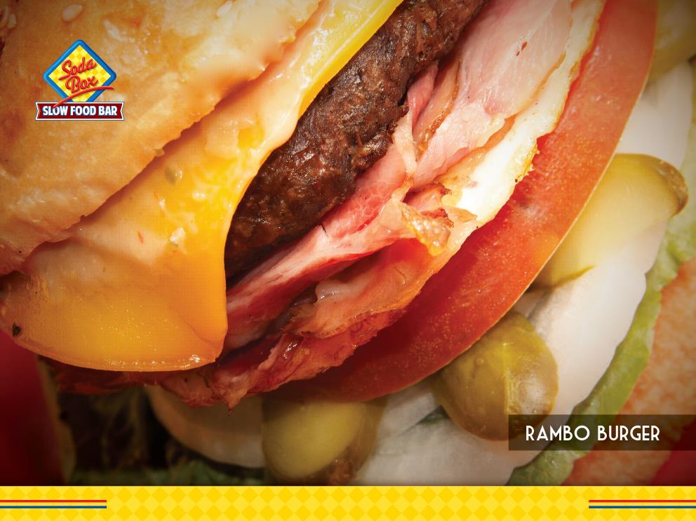 Soda_Box's tweet photo. La Rambo Burger única hamburguesa con lechuga, tomate, cebolla, queso cheddar, tocino, huevo y salsa BBQ buenisima! https://t.co/x060jp6Kis