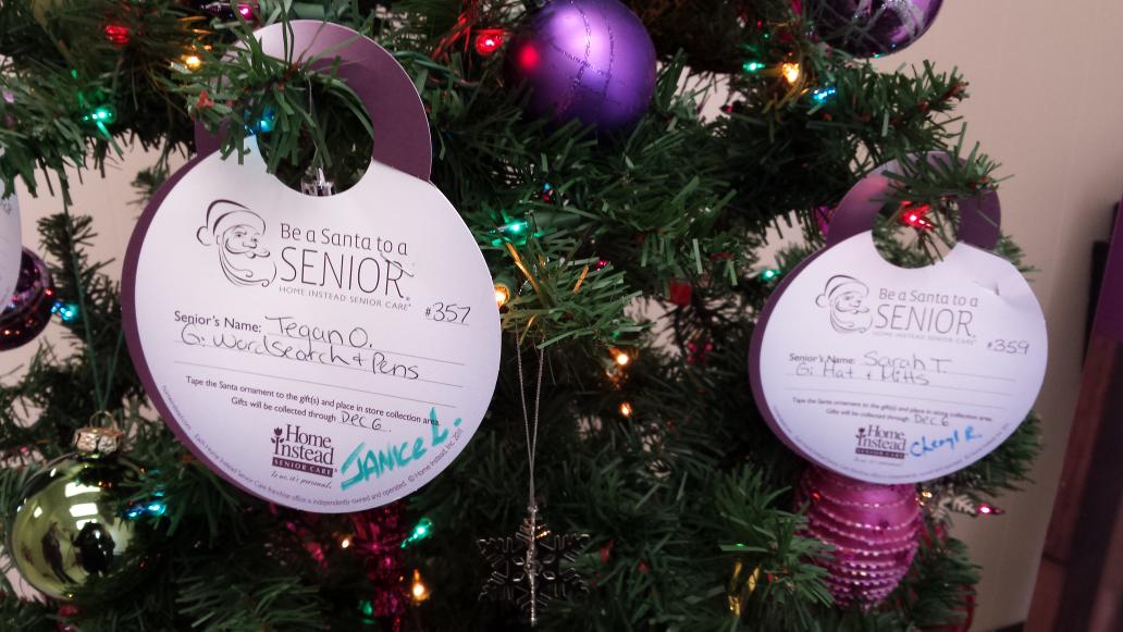 RitaNave's tweet photo. Be a Santa to a Senior returns to Oshawa.  Story tonight on @channel12oshawa at 5&amp;7pm. https://t.co/BohUlHjk6Z