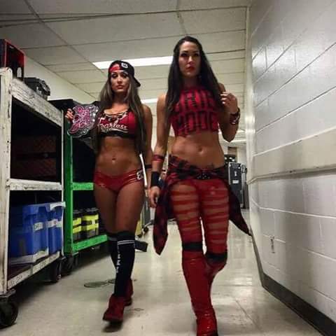 WWESuperAction's tweet photo. 😍 😍 😍 https://t.co/r75Z7cBh0z