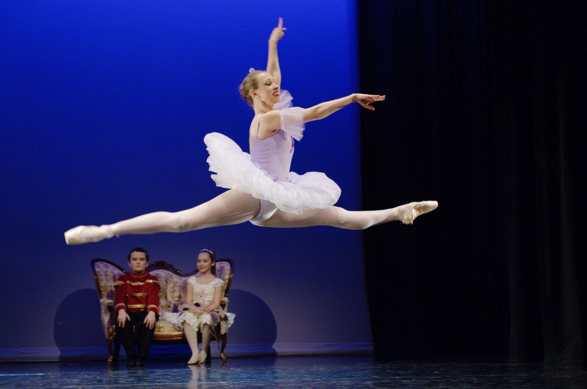 CapTimes's tweet image. 12 Madison holiday events to get your cheer, from @OvertureCenter to @caveofthemounds. host.madison.com/ct/entertainme…