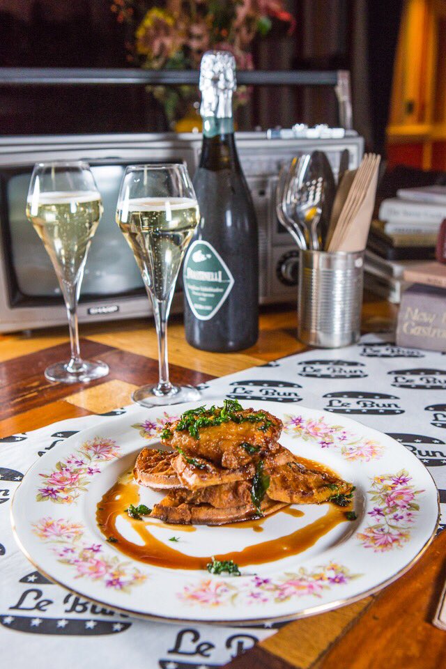 LeBunUK's tweet photo. 3 more brunch weekends to go...
Book now, ya silly - or no unlimited Prosecco for you... https://t.co/BHidasz9Jg