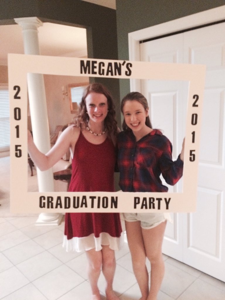 lydcamp1999's tweet photo. I miss @meganreder01 so much 😭😭😭 https://t.co/KSkUsRH9wu
