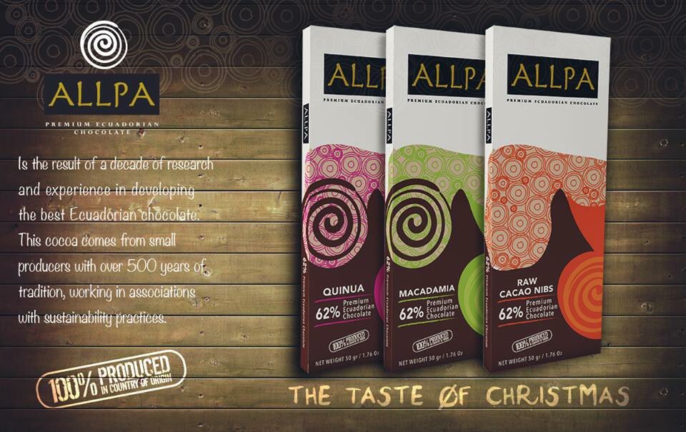 Allpasweets's tweet photo. The taste of Christmas 🎄 #AllpaChocolate #organic #macadamia #rawCacaoNibs #Quinoa https://t.co/Q7V7xj6a1x https://t.co/Q4b5JycUzG