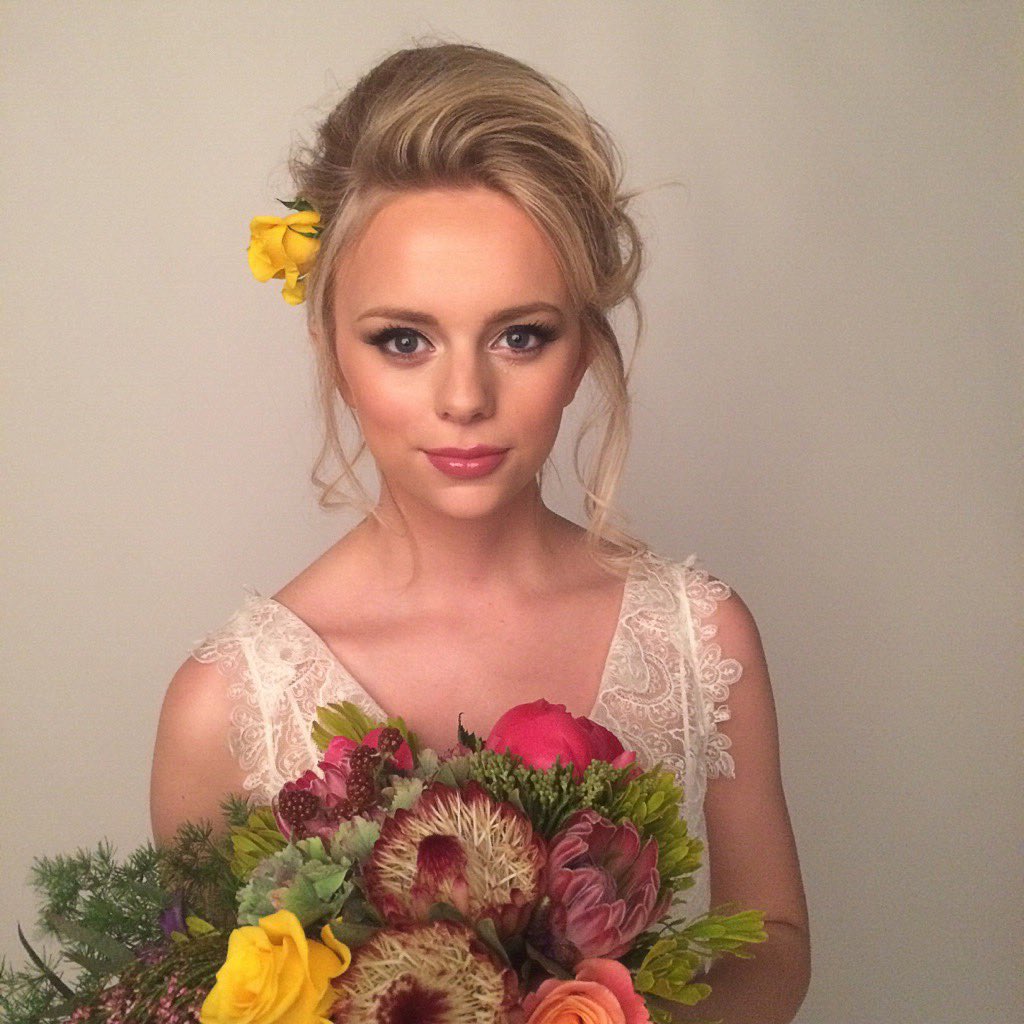 Love Moi Makeup tweet media