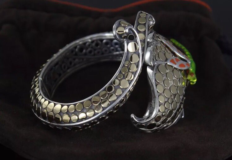 tracyzhao719's tweet photo. Gift ideas for this holiday season. #fancybracelets #designerbracelets https://t.co/0tk7bOqTuK
