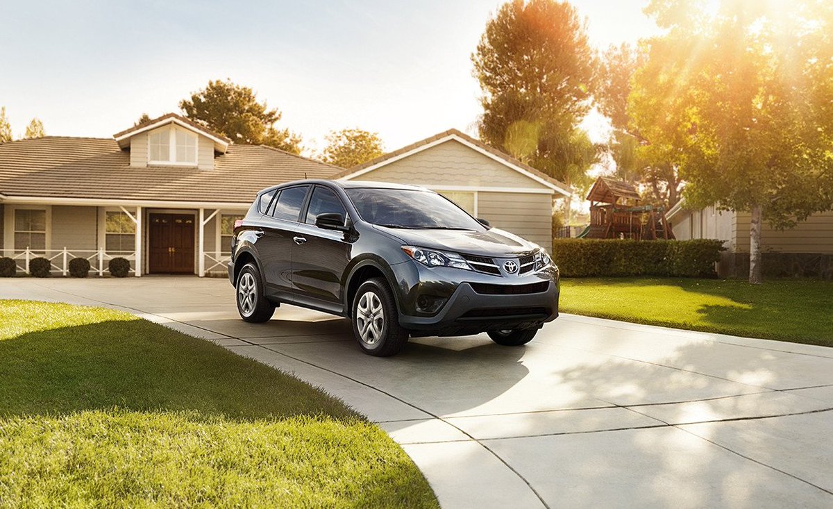 HanoverToyotaPA's tweet photo. TODAY ONLY! We're offering a $250 special on the 2016 Toyota Camry &amp; 2015 RAV4! #CyberMonday https://t.co/18tSOYoDG8 https://t.co/UNer7Af3XL
