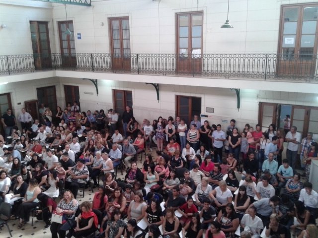 Planificasalud's tweet photo. Entrega de Diplomas de la Tec Sup En Farmacia Hospitalaria @ACollia @alesalvacosta @walgom2002 @DrEttore @hildawynne https://t.co/m0DjAKPVkR