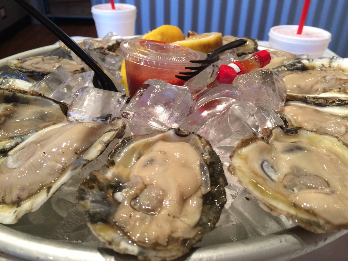 BoilerCrawfish's tweet photo. Join us Mondays from 4-10 for $1 #Oysters at #theboilercrawfish &amp; Wednesdays for #B2G1F #shrimp &amp; #livecrawfish /lb! https://t.co/731EBl9Tfr