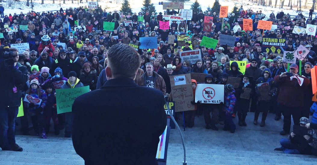 TeamWildrose's tweet photo. We want to say thank you to all the farming families who came to the legislature today to say no to #Bill6! #ableg https://t.co/DPdh8tpzdp