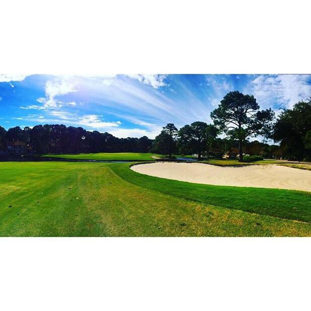 Sandestin's tweet photo. Sunny and 75 today.☀️⛳️Our courses are calling your name #Canyouhearit? #Sandestin #PerfectSWPicture insta📷: @fjd009 https://t.co/oxsUWMuYFX