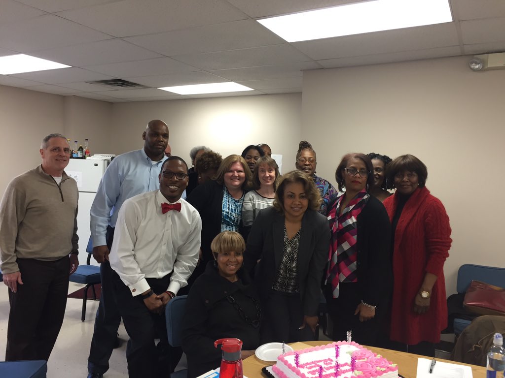Wilkinsl23's tweet photo. Congratulations Supervisor White on your retirement! We wish you well! @cherylbraxton5 https://t.co/bNdhcMDZFW