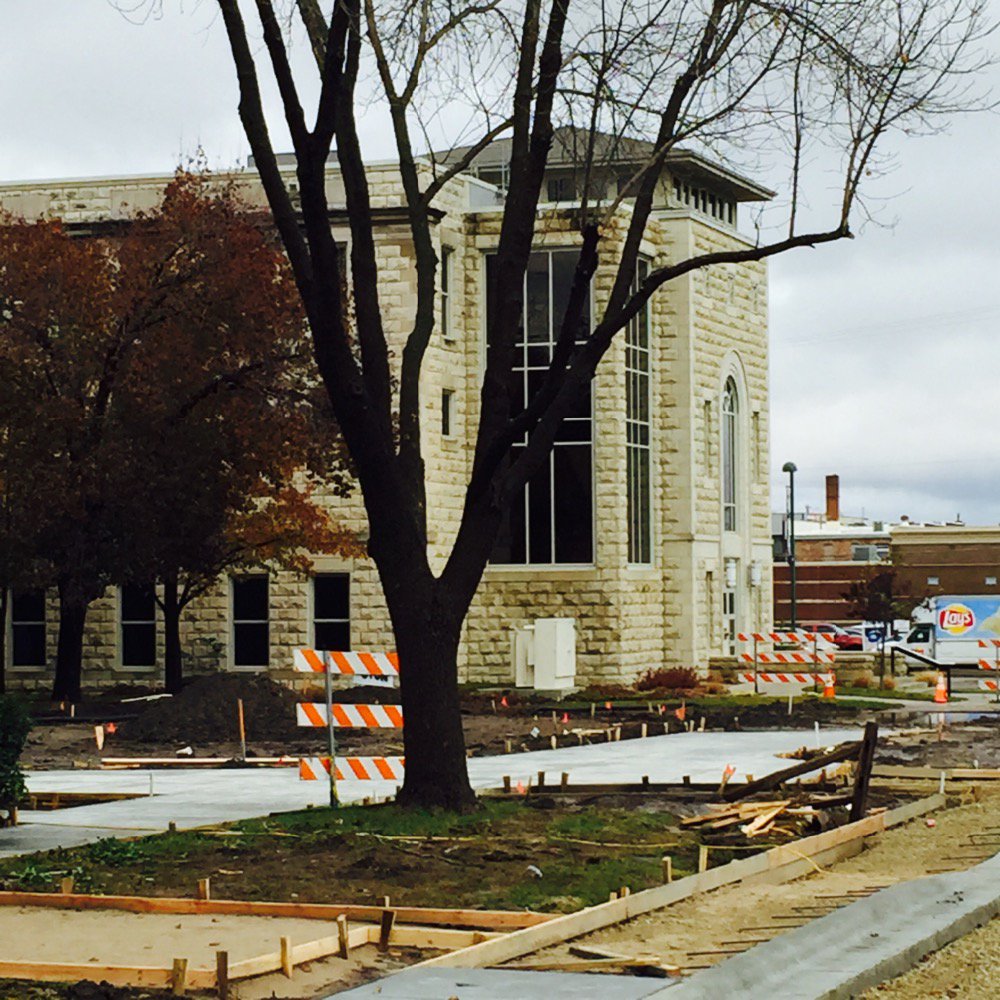 MCCAdmissions's tweet photo. Continually making progress on the new courtyard! #mccks https://t.co/KmO0ZCdOcu