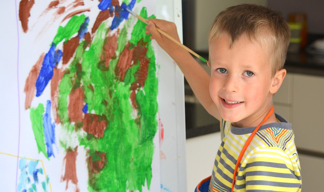 AboutOne's tweet photo. Discover how to store #kids artwork and #crafts by preserving as many of them as possible! https://t.co/HaTFkv4Yii https://t.co/qxev5qNvx7