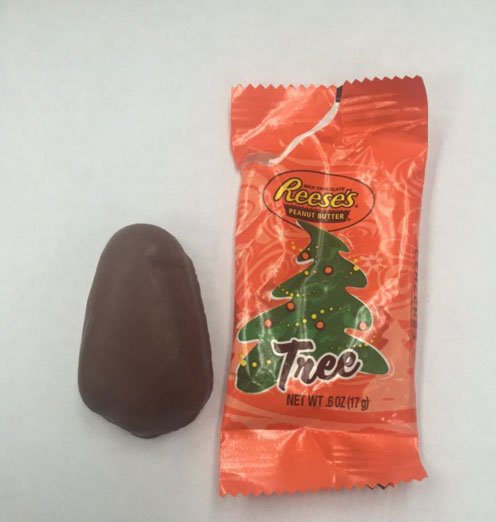 Christmas953's tweet photo. Reese's Peanut Butter 'Trees' Cause Mass Confusion.. #Reeses #reesesfail @ReesesPBCups
https://t.co/p5CS9tCcgF https://t.co/xeyIdFF1o2