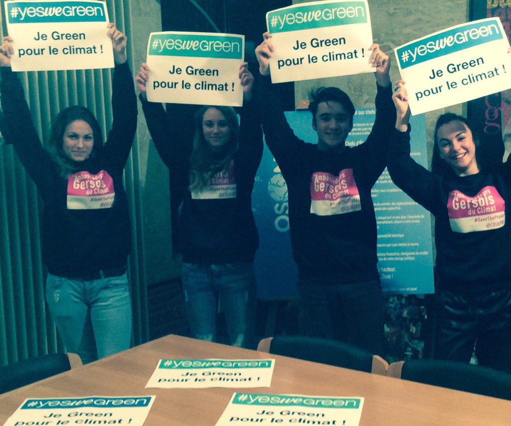 CDJGERS's tweet photo. Tous les collégiens gersois GREEN pour le climat #yeswegreen projet #SaveThePlanet   https://t.co/Bre40GBFh8 #COP21 https://t.co/v56jJVlgkk