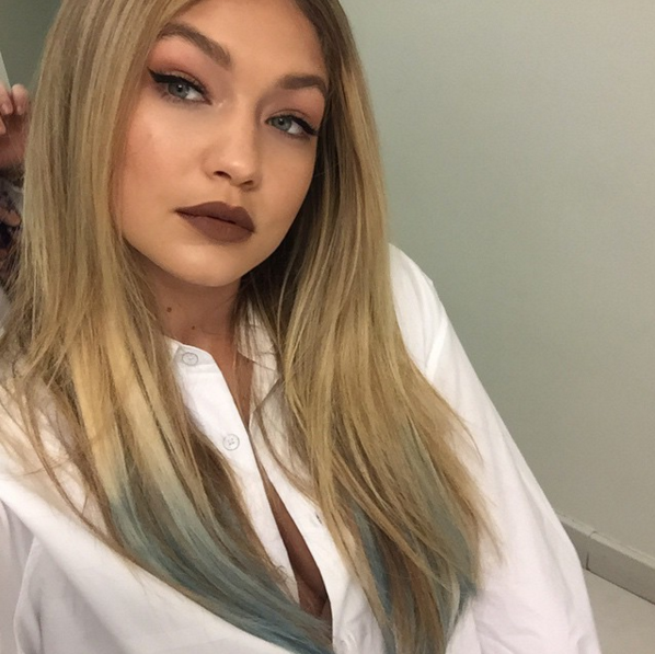 rtvslikebattles's tweet photo. Retweet for Perrie Edwards
Like for Gigi Hadid https://t.co/HmCTieAV2M