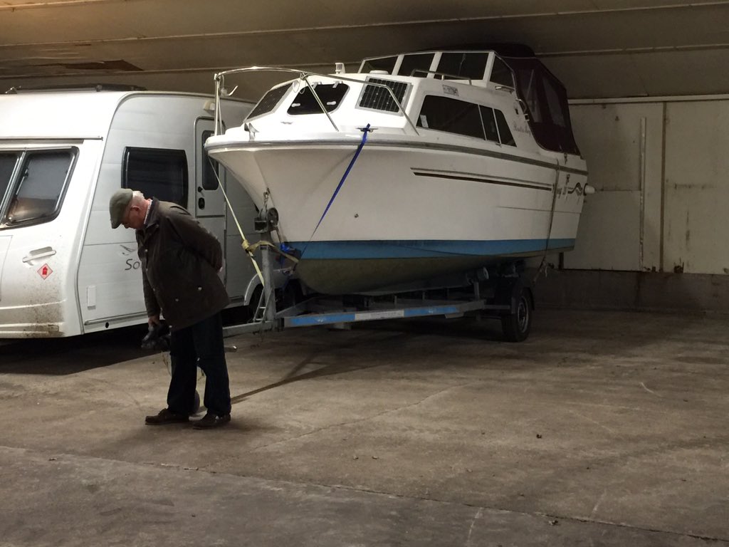 devizes_storage's tweet image. Just invested in a specialist boat mover called "the father" can be unreliable though. #boatstorage #caravanstorage