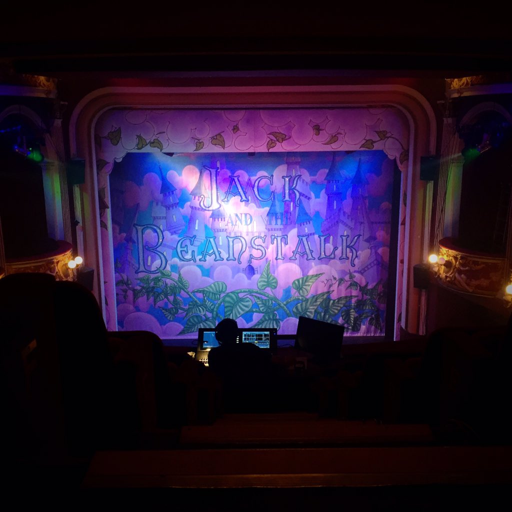 lauren_mclay's tweet photo. An illuminating start to the panto run @AyrGaiety as Follow Spot 2 ๐ฆ#LightItUp #JackAndTheBeanstalk #pantofever https://t.co/gYwr3U1Sq5