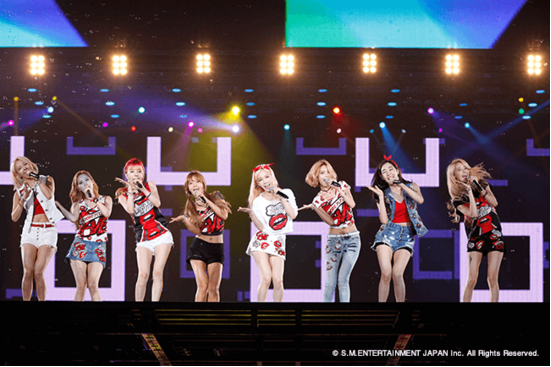 stopSHdog's tweet photo. SMTOWN LIVE WORLD TOUR IV IN JAPAN SPECIAL EDITION 단체 https://t.co/ztbqeKOymu