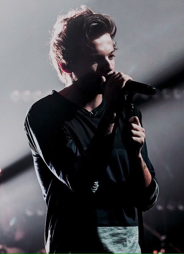 1DMusicMexico's tweet photo. El AMOR DE MI VIDA❤️❤️ 
AMAGBCFGHJYRSR https://t.co/bYNWseeYAA