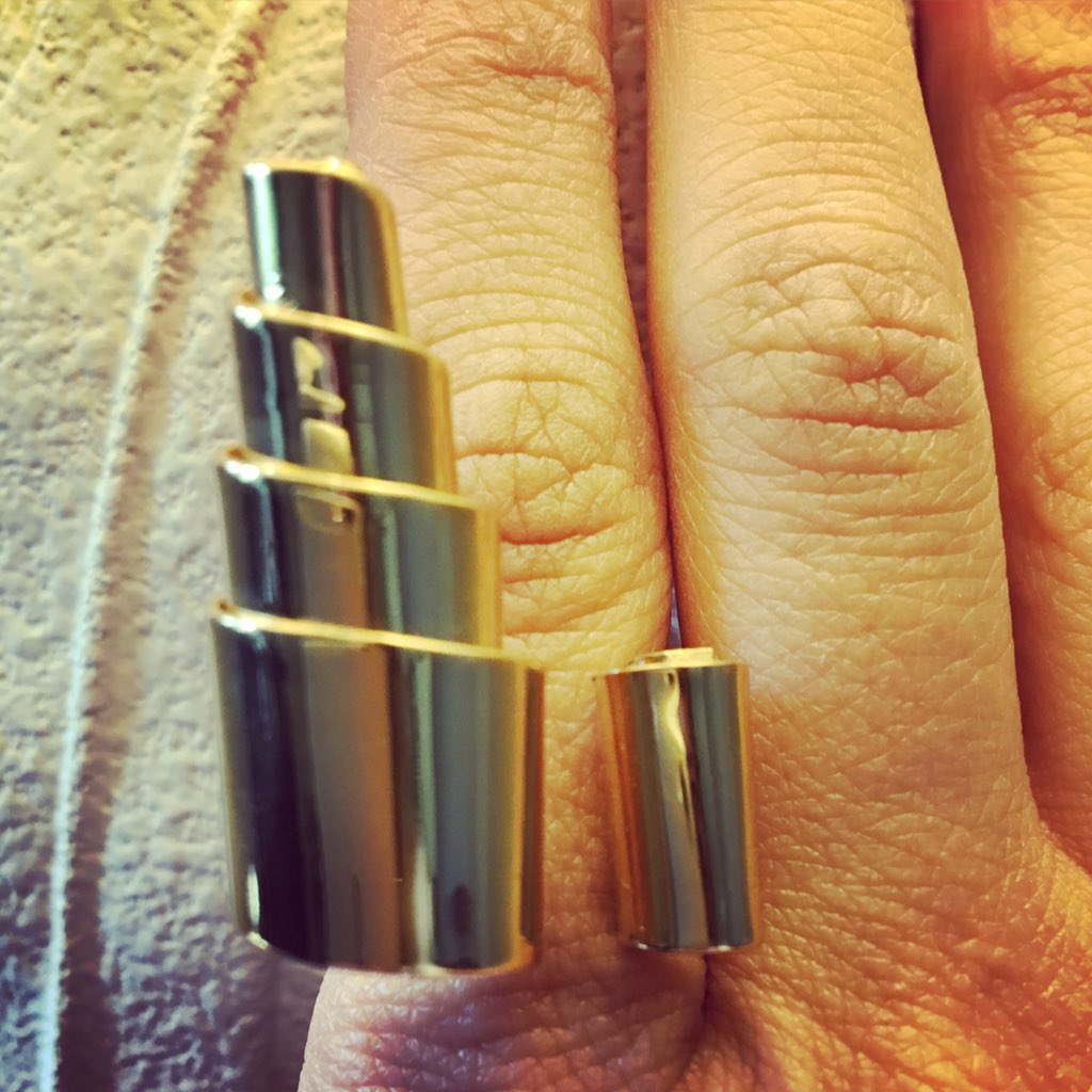 BanouCouture's tweet photo. Beautiful handmade ring . #handmadejewelry #banoucouturering https://t.co/ca7W9zArXJ