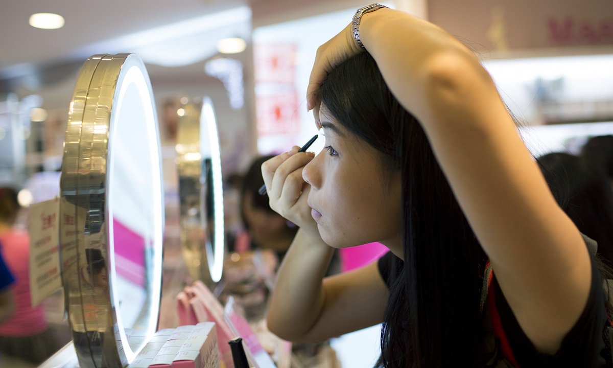 Smart_Home_IQ's tweet photo. The beauty industry now has its own green 'seal of approval' https://t.co/Zp3B66mxpw https://t.co/Yxhgtogp7Z