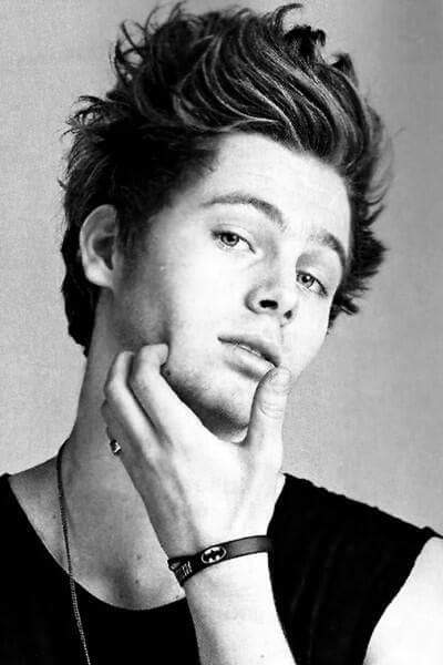 HBenavidrs's tweet photo. @Luke5SOS not knowing how much i love u i share my love to u and i wish i could see u for one last time love u luke https://t.co/JkcxmxWIk9