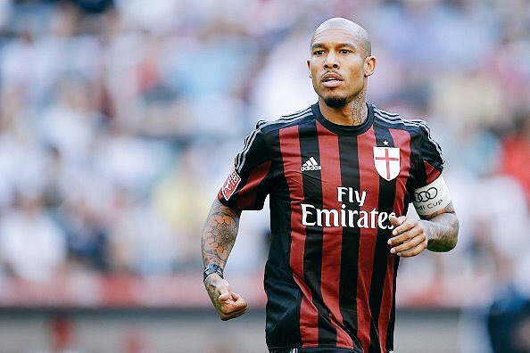 Happy Birthday Nigel De Jong! I miss watching you play. 