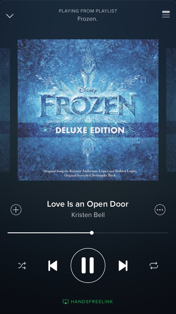 RachelElliott's tweet photo. This weather calls for one thing... #Frozen #ItsFinallyWinter https://t.co/pHewdiG4d8