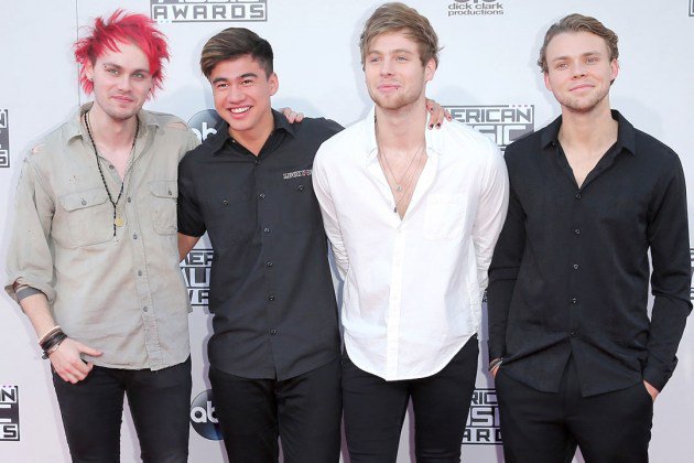 NationalRecords's tweet photo. Angry 5SOS fans have abandoned the group for The Wiggles https://t.co/5Ymm6o24QQ https://t.co/PYB51PlTCN