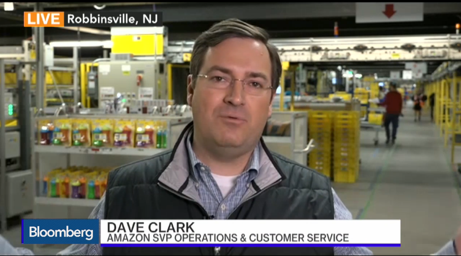 Amazon is expecting its biggest-ever #CyberMonday bloom.bg/1LIskLr