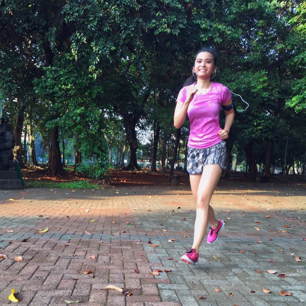 Maria_Vaniaa's tweet photo. Lari ga hanya bagus untuk kesehatan tapi juga buat hati bahagia.
Selamat pagi, jgn lupa olahraga ya. Salam olahraga! https://t.co/Q9q7UXB4m2