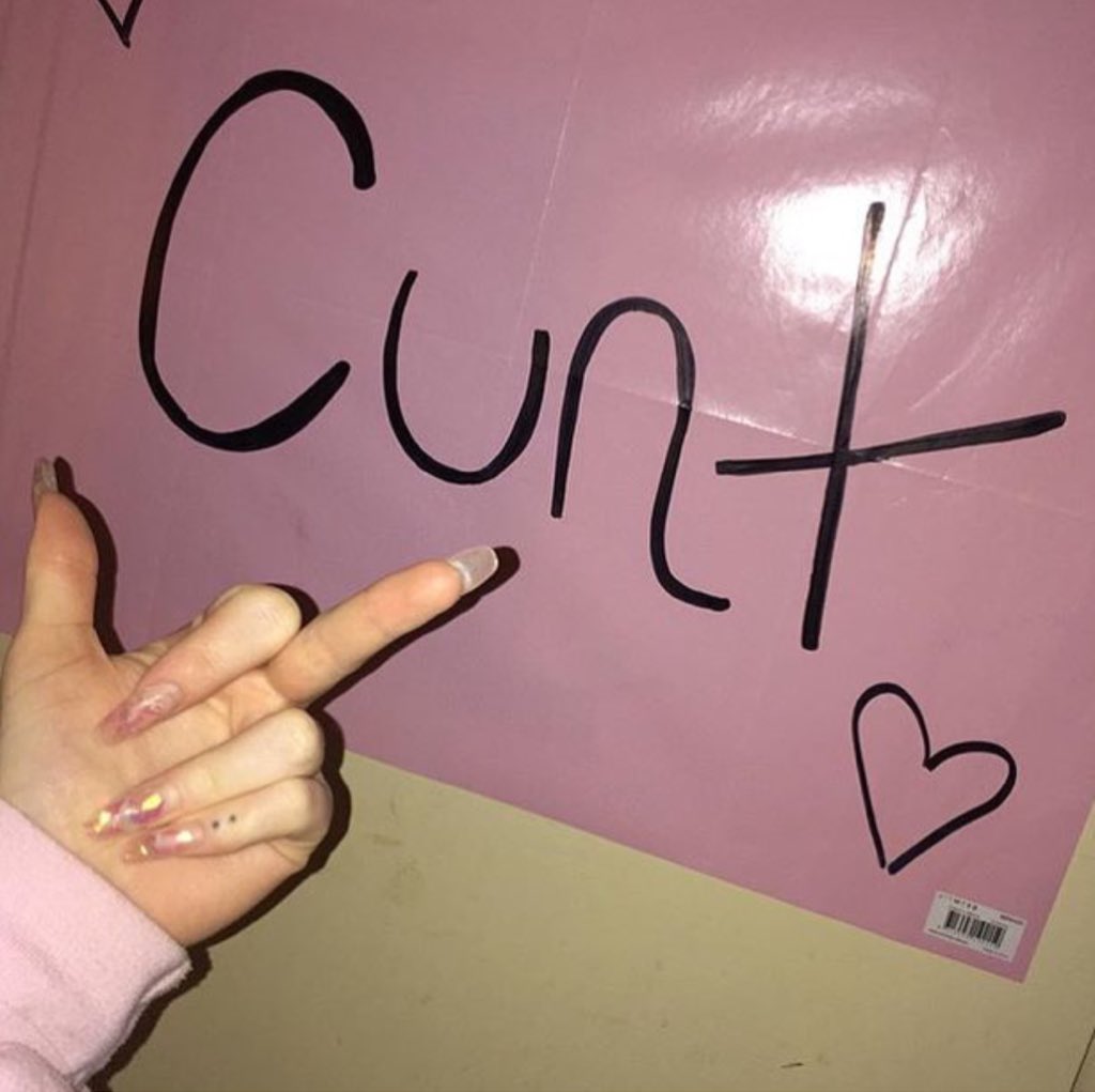 trapluvv's tweet photo. fuck you https://t.co/bSebm9mVMN