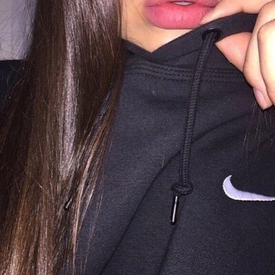 trapluvv's tweet photo. lips https://t.co/T4oKHFciP4