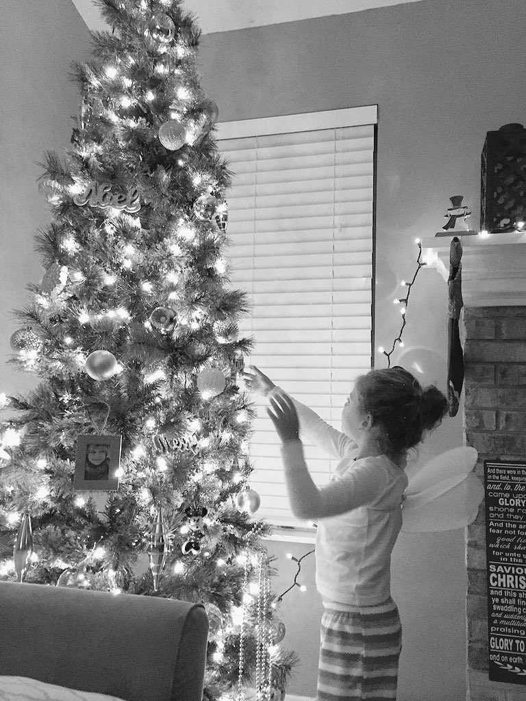 AddysonSophia's tweet photo. I love Christmas! #princessfairy 🎄❤️ https://t.co/3Ze8DBefNs