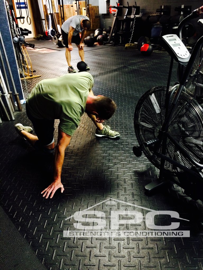 spccrossfit's tweet photo. " I bow down to you all mighty AD"  #spctrained #spcstrong #mondaymotivation #mondayintensity https://t.co/1Zmd5YUqw6