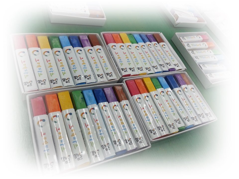 changeground's tweet image. 몽당 크레파스로 그리는
세상 모든 아이들이 꿈,
크레파스 '옮김'
goo.gl/Umh3Cp